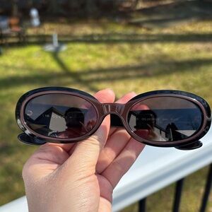 Gucci Vintage Oval Sunglasses Brown on Black GG2419/N/S